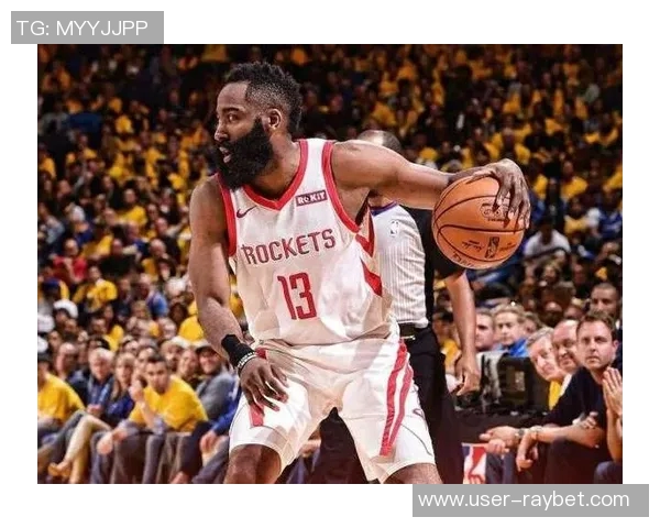 三球称赞克尼佩尔攻防俱佳明白在场上应做的正确决策