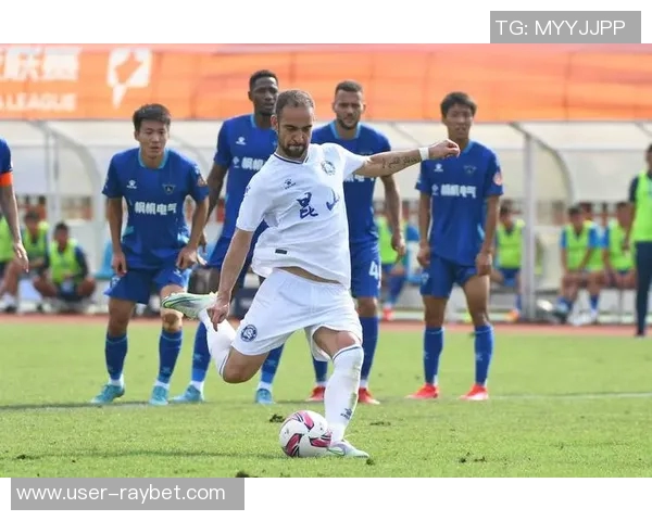 朱启文正式宣布加盟南京城市足球俱乐部开启新征程